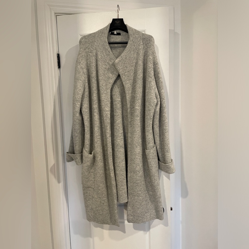 Vince clean edge cardigan coat size medium merino wool - Picture 8 of 13